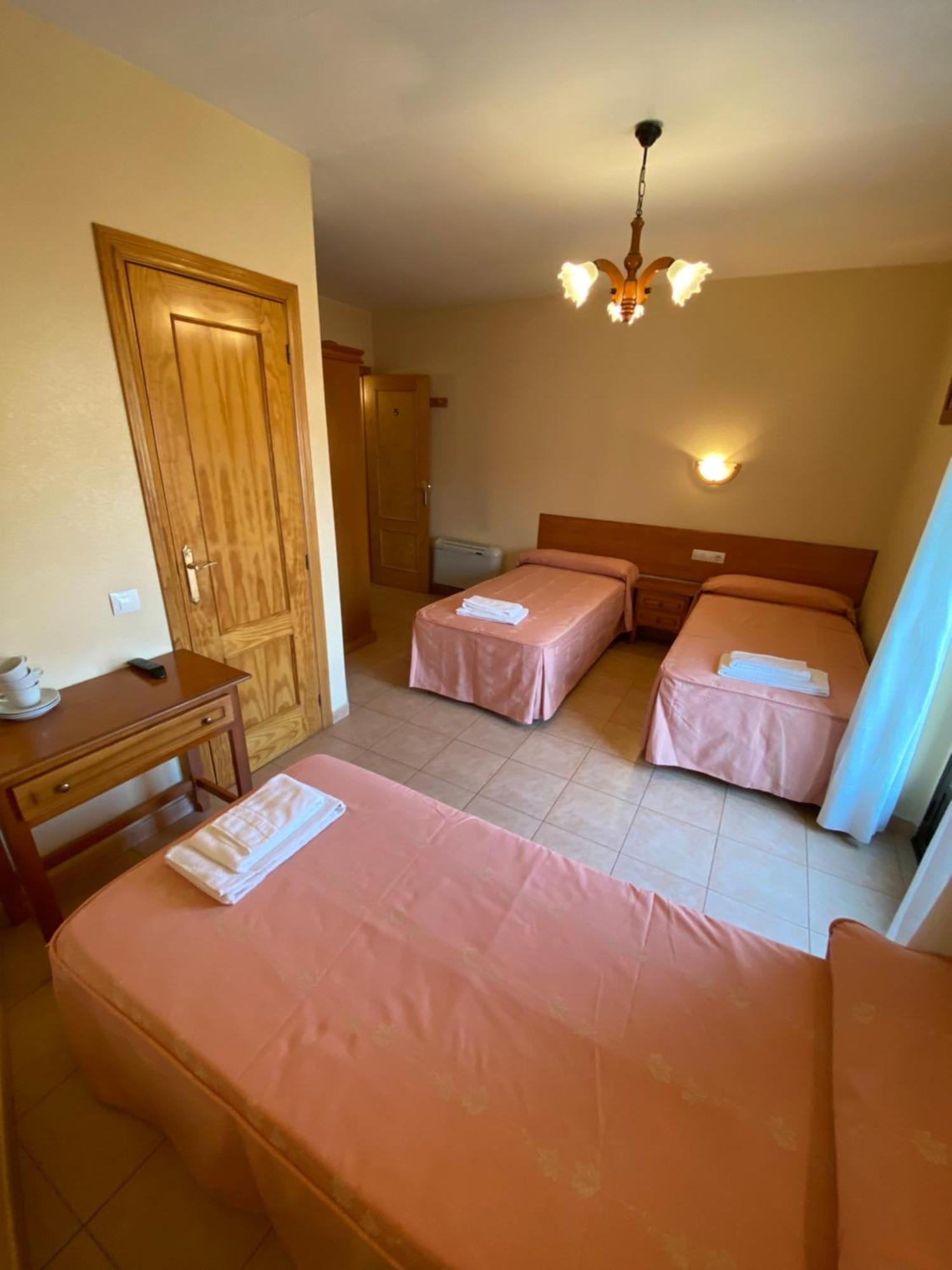 Hostal Jose Mari Ciudad-Rodrigo Kültér fotó